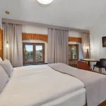 Aparthotel Krzywa Kamienica