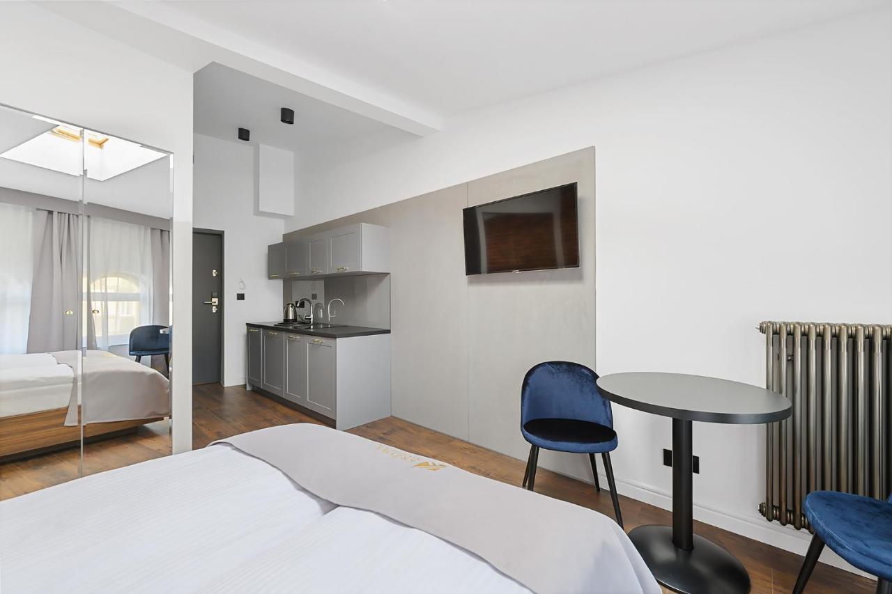 Krzywa Kamienica Aparthotel