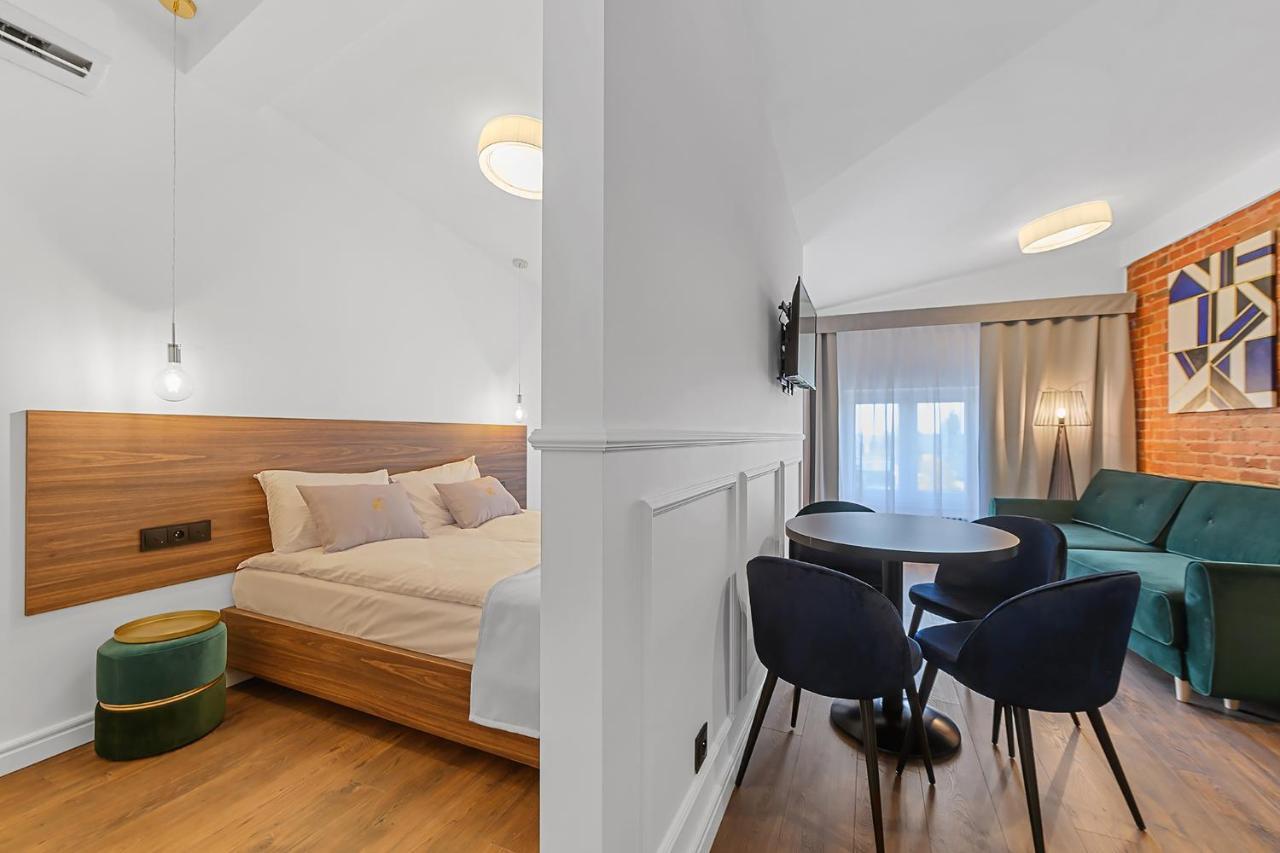 Aparthotel Krzywa Kamienica 3*