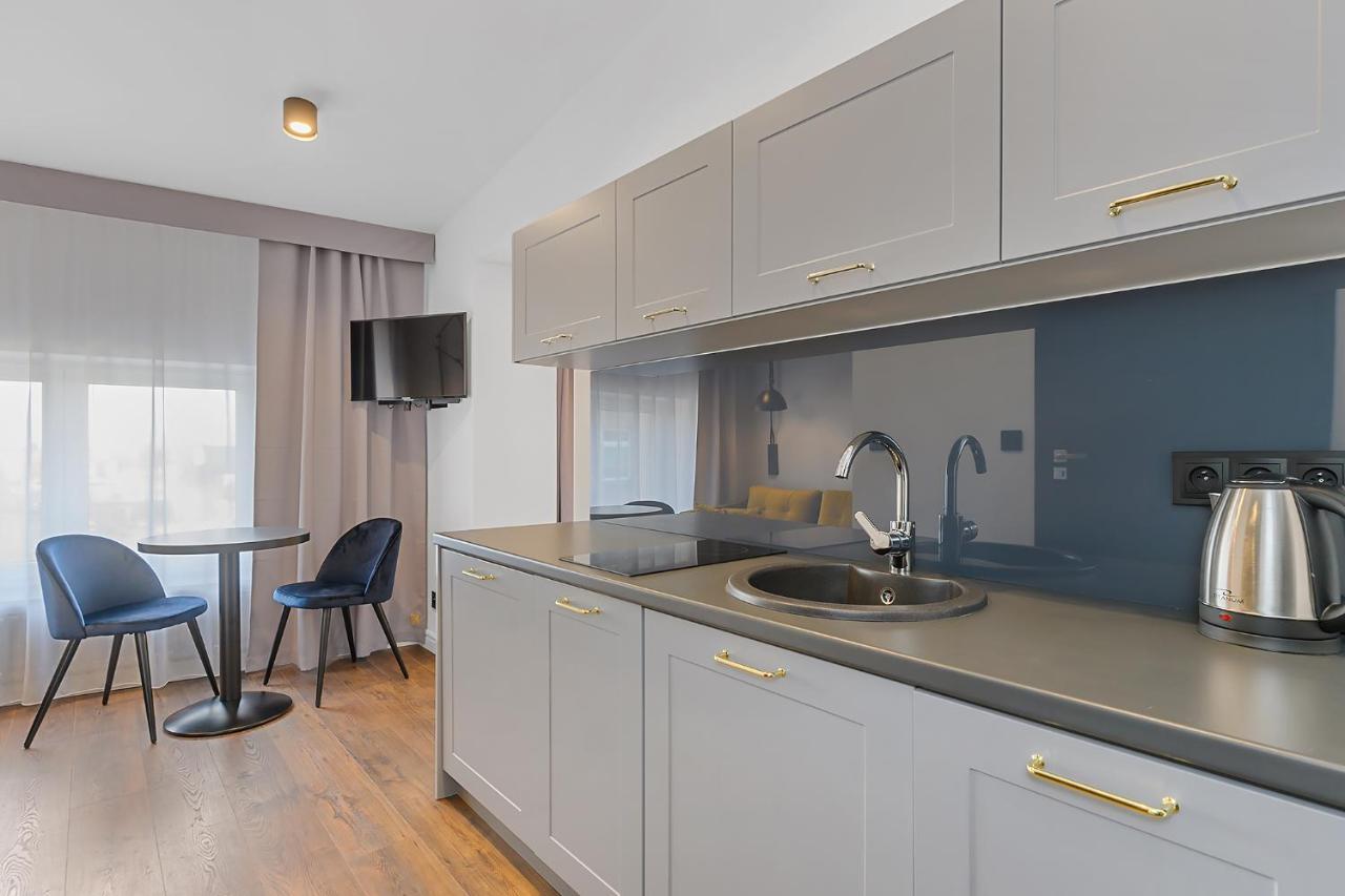 Aparthotel Krzywa Kamienica 3*